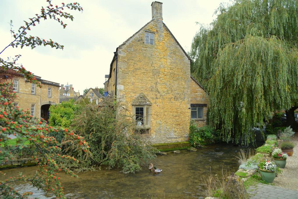Coombe Cottage Sutton Green Eksteriør billede
